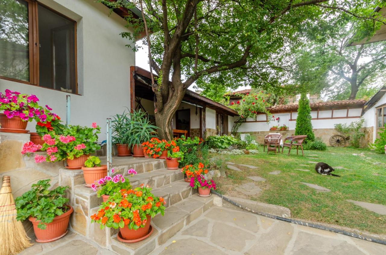 Къща За Гости Виктория Hotel Kotel Exterior photo